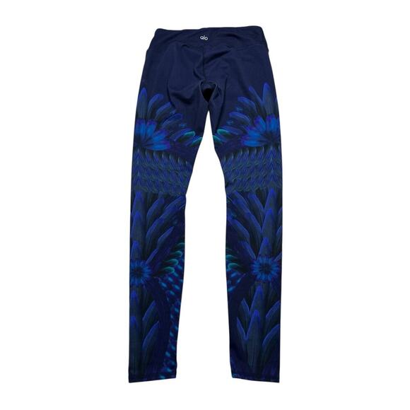 ALO Yoga Women's Airbrush Feather Leggings size small
Gym / workout / sports - Picture 6 of 13